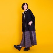 「劇場版 忍たま乱太郎 ドクタケ忍者隊最強の軍師」をモチーフにしたマウンテンパーカーの着用イメージ。