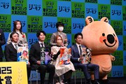 下段左からコアミックスの渡邉慎之介氏、双葉社の工藤海人氏、あばたも、講談社の谷地辰也氏。上段左からコアミックスの小林恭子氏、白乃いちじく、ヨムビー。