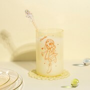 「カラーストレートグラス」の使用イメージ。