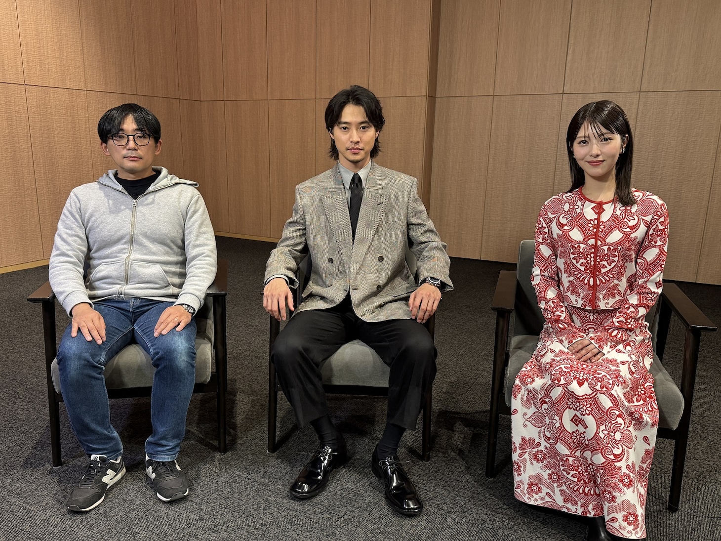 鼎談の様子。左から花沢健吾、山崎賢人、浜辺美波。
