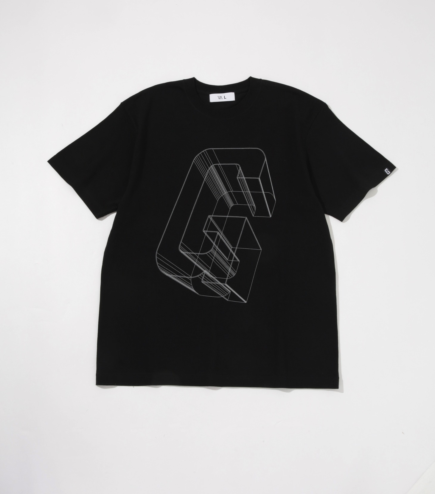 ポップアップストア「GUNDAM45FRGMT」で販売される「GUNDAM FRGMT TEE 04」。