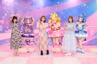 左から高森奈津美、キュアキュンキュン、松岡美里、キュアアイドル、高橋ミナミ、キュアウインク。
