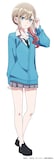 涼風涼(CV:松岡美里)。私立藤ヶ咲高校の1年生。優の幼なじみ。生まれつき目つきが悪く、そのうえ地毛が金髪なことも相まって周囲から不良と誤解されがち。優のことはときに軽くあしらいながらも大切に思い、よく相談に乗っている。 (c)肉丸・芳文社/ばっどがーる製作委員会