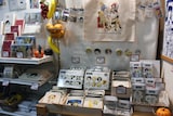 「漫画家生活60周年記念 青池保子展 Contrail 航跡のかがやき」で販売されているグッズの一部。