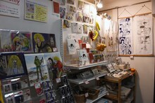 「漫画家生活60周年記念 青池保子展 Contrail 航跡のかがやき」で販売されているグッズの一部。