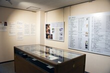 「漫画家生活60周年記念 青池保子展 Contrail 航跡のかがやき」の様子。