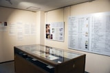 「漫画家生活60周年記念 青池保子展 Contrail 航跡のかがやき」の様子。