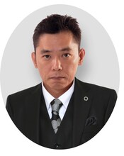 J.A.ハリソン役を演じる太田光（爆笑問題）。