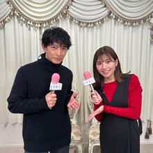 2月10日放送の日本テレビの情報番組「ZIP!」に出演する津田健次郎と後藤楽々。