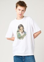 「ララァ・スン drawn by ヒグチユウコ｜Tシャツ」