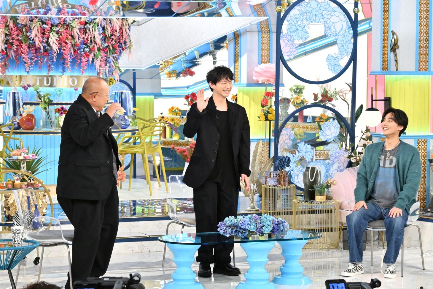 左から笑福亭鶴瓶、津田健次郎、藤ヶ谷太輔（Kis-My-Ft2）。 (c)1995-2025, Tokyo Broadcasting System Television, Inc. All Rights Reserved.