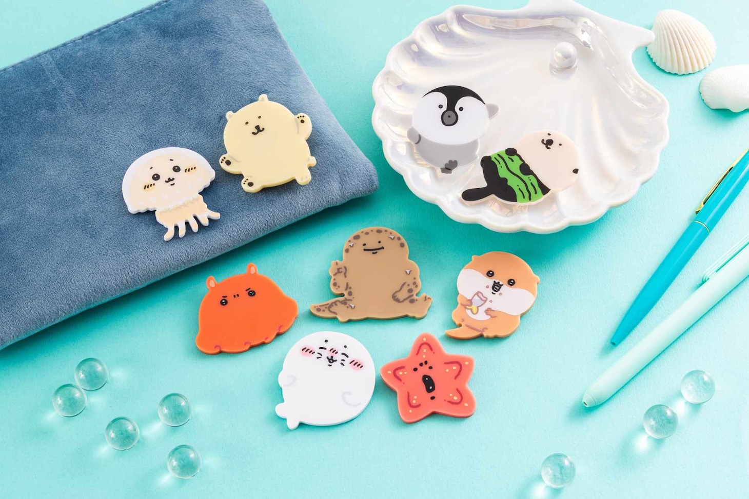 「ナガノの水族館」で販売されるアクリルバッジ。