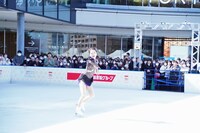 スケートショー中の鈴木明子。