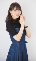 莉子役の大西沙織。