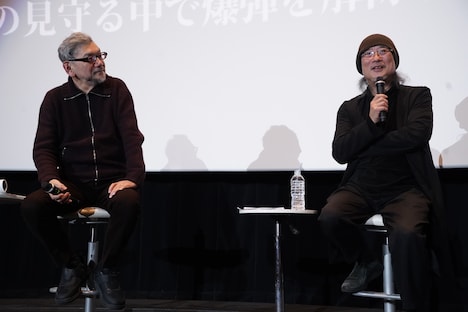 左から庵野秀明、出渕裕。