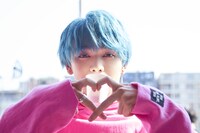 映画「顔だけじゃ好きになりません」メイキングカットより。