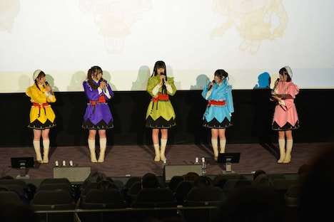 TVアニメ「前橋ウィッチーズ」のイベント「プレミア上映会 in ユナイテッド・シネマ前橋」の様子。