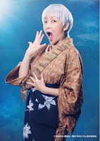 わかばやしめぐみ扮する婆ちゃん。