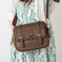 「ココ モデル ショルダーバッグ」の使用メージ。