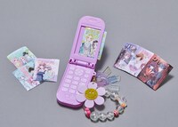 りぼん4月号 の付録。（ストラップは付録対象外） (c)りぼん2025年4月特大号／集英社 撮影／吉川綾子