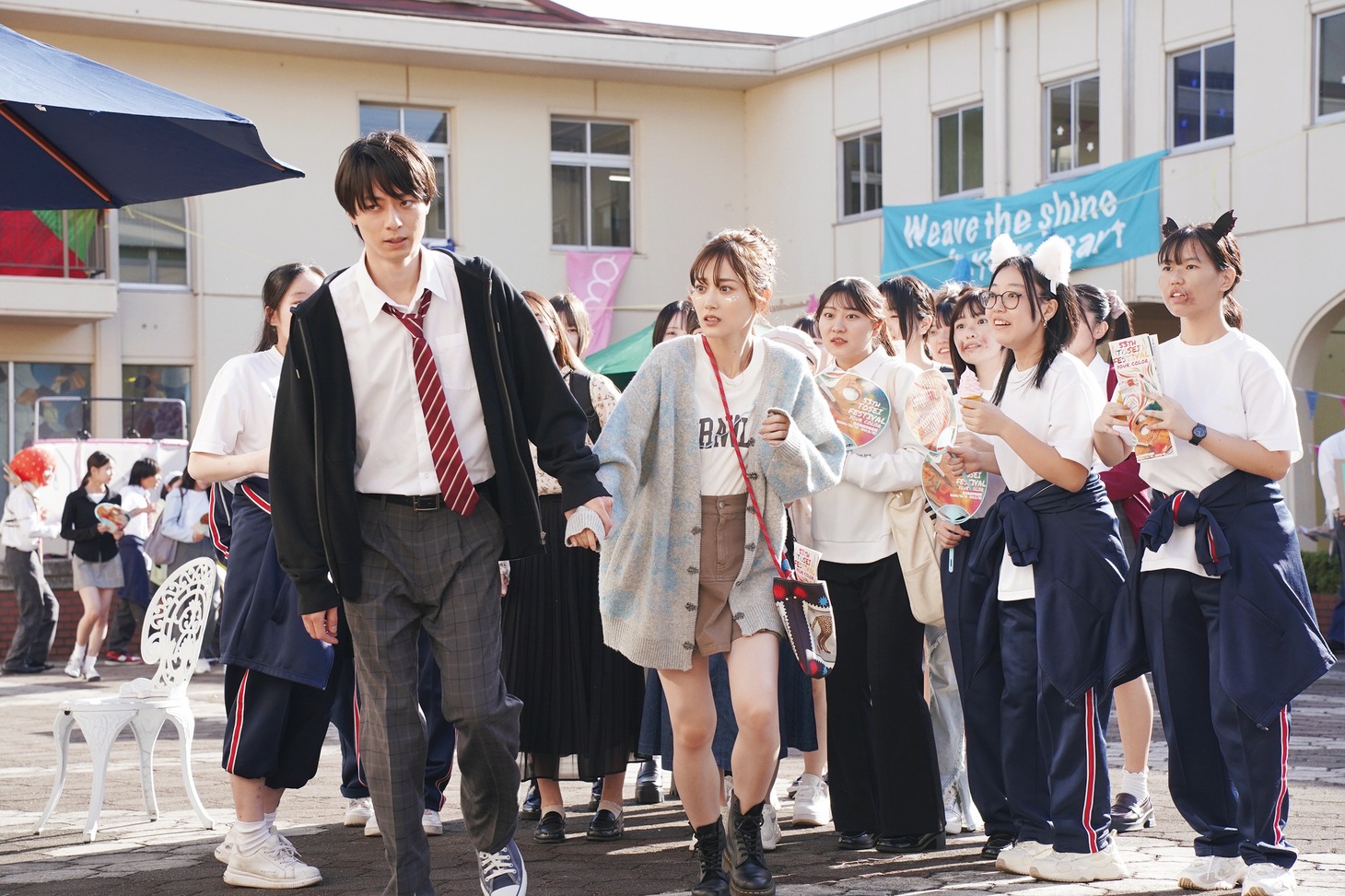 映画「山田くんとLv999の恋をする」より。