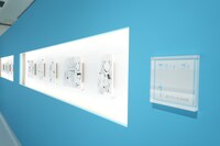 「アオのハコ展」の会場の様子。