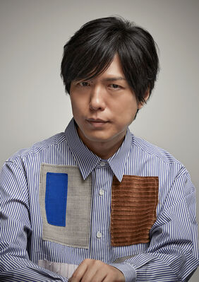 DAY1の朗読劇に出演する神谷浩史（ミハエル・ブラン役）。