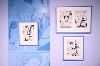 「10周年記念 ヲタクに恋は難しい展」の様子。
