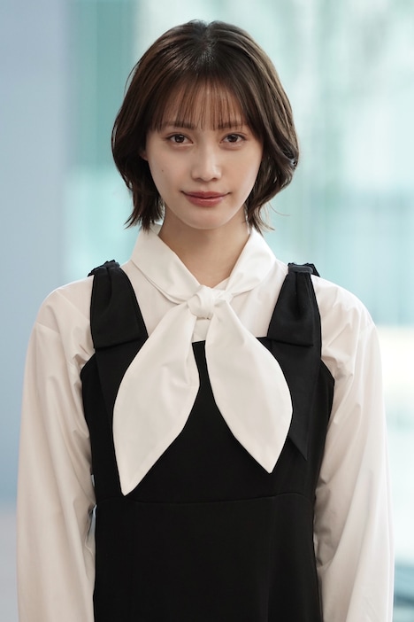 中村ゆりか扮する南雲美羽。