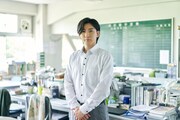 映画「見える子ちゃん」にて、SixTONESの京本大我演じる遠野善。
