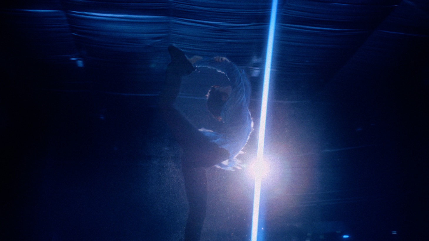「BOW AND ARROW」羽生結弦ショートプログラムMVより。