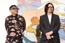 左から中村健治総監督、鈴木清崇監督。