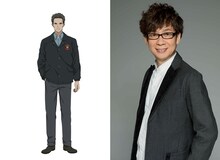 左からナポロフ、声を務める山寺宏一。