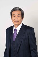 佐戸井けん太演じる菰田吉蔵。(c)BS松竹東急／松竹