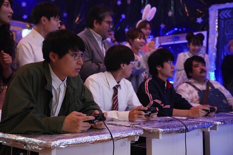 映画「山田くんとLv999の恋をする」より。