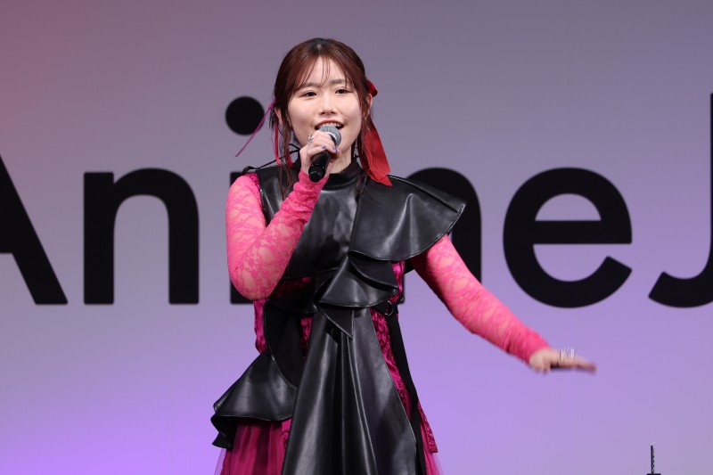 長谷川育美