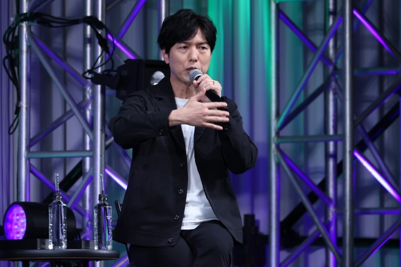 神谷浩史