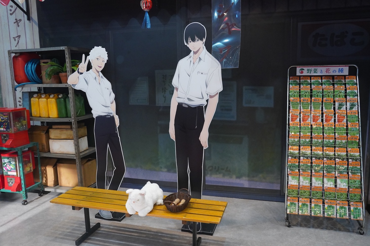 KADOKAWAブースの様子。 (c)モクモクれん/KADOKAWA・「光が死んだ夏」製作委員会