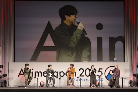 アニメ「鬼滅の刃」ステージイベントの様子。