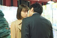 ドラマ「子宮恋愛」先行カット (c)佐々江典子/ぶんか社/「子宮恋愛」製作委員会