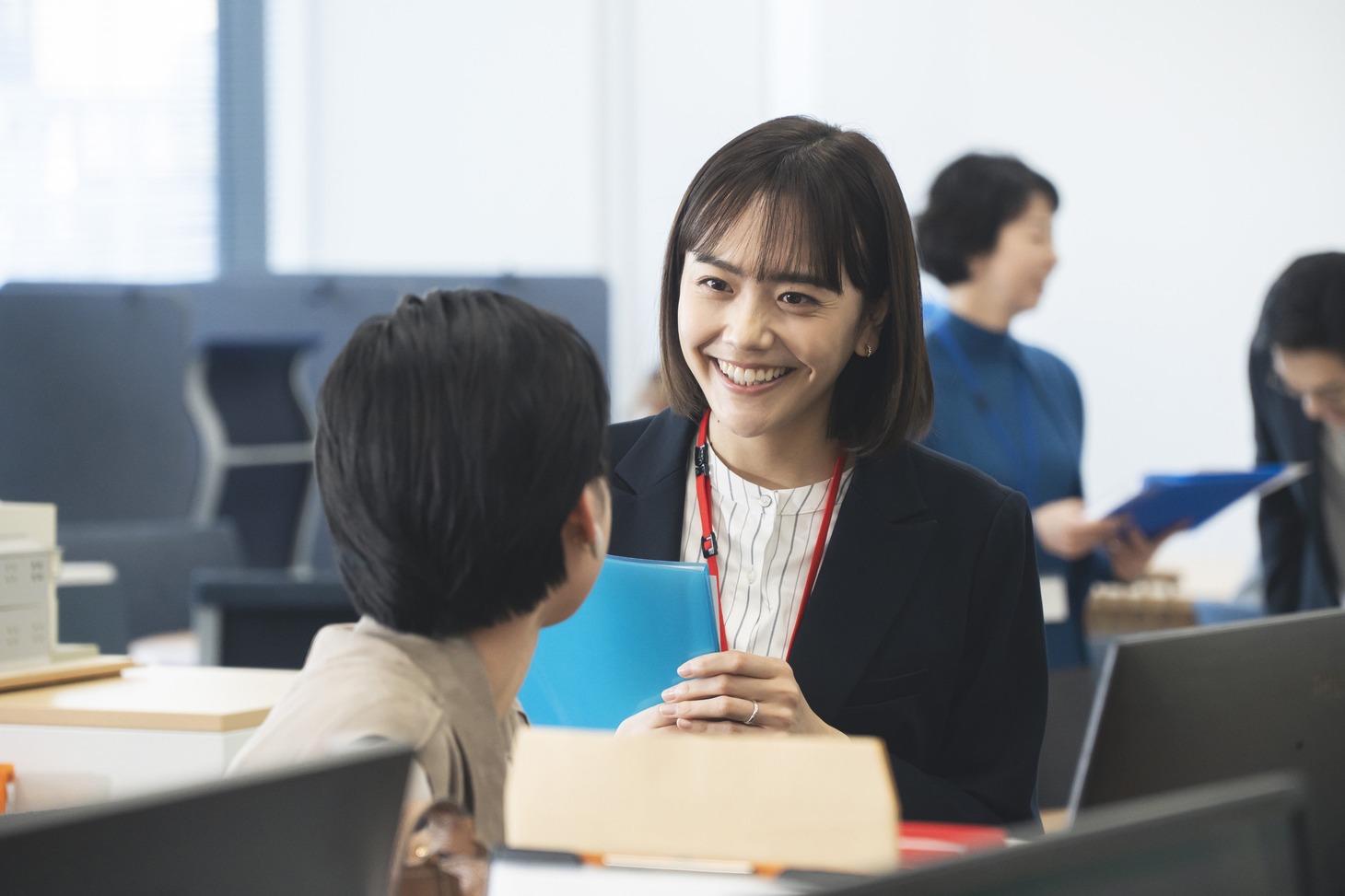 ドラマ「子宮恋愛」先行カット (c)佐々江典子/ぶんか社/「子宮恋愛」製作委員会