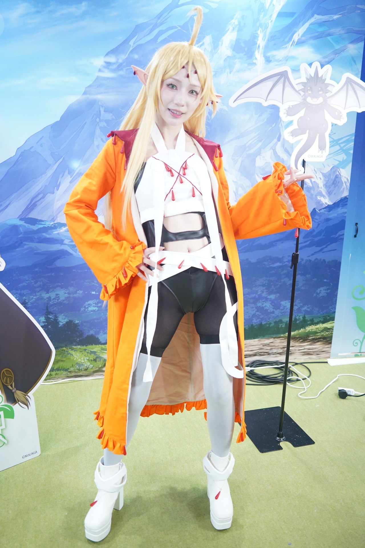 月海つくねによるブロライトのコスプレ。