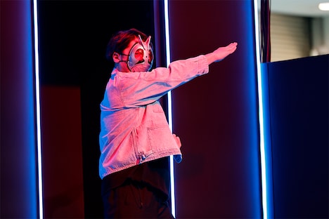 TVアニメ「東島丹三郎は仮面ライダーになりたい」のイベントより。