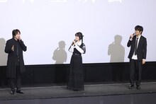 左から小野大輔、釘宮理恵、小林親弘。