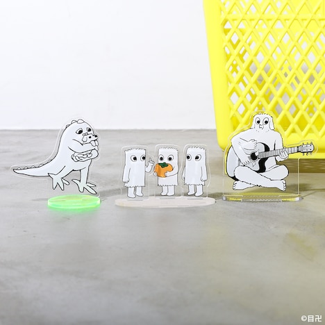 「目卍 アクリルスタンド」