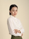 芳森芙美子役の山本舞香