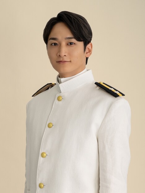 深見龍之介役の小関裕太