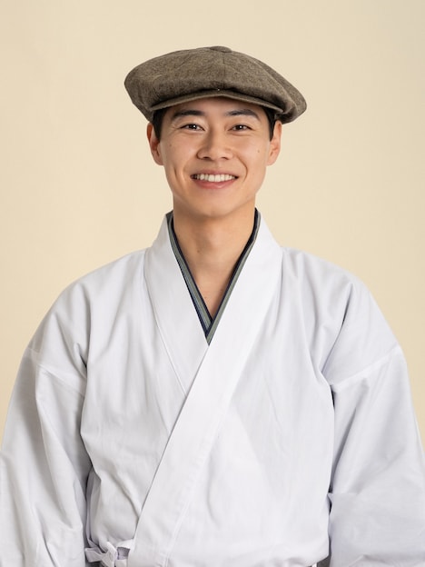 坂井嘉治役の戸塚純貴