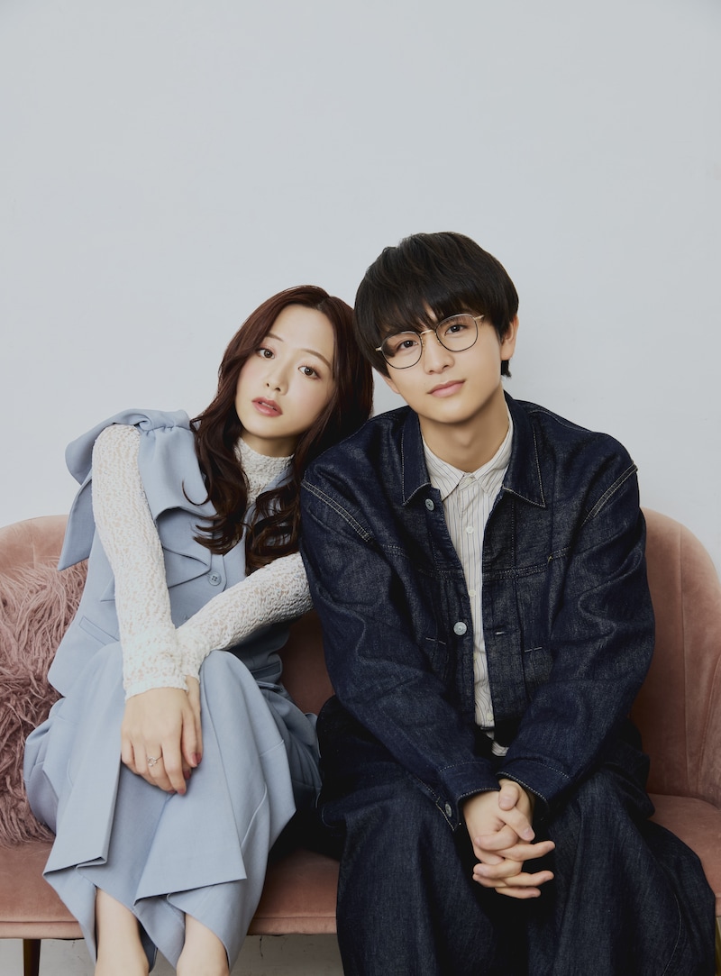 左から森香澄扮する今井花恋、柏木悠（超特急）扮する堂前帝都