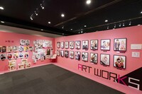 「山田くんとLv999の恋をする展」場内の様子